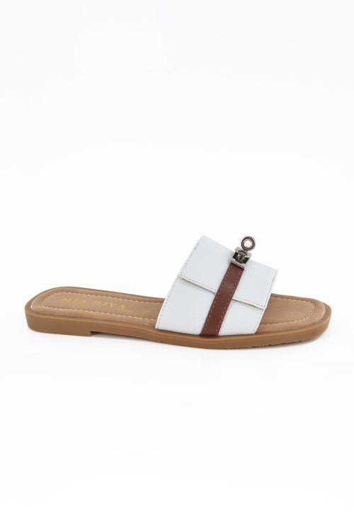 MIA DIVA Classic Buckle Accent Flat Andria 2505